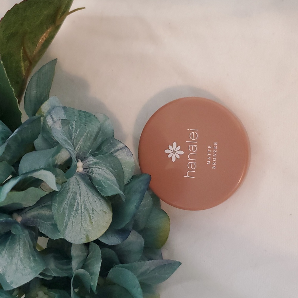 Hanalei Matte Bronzer